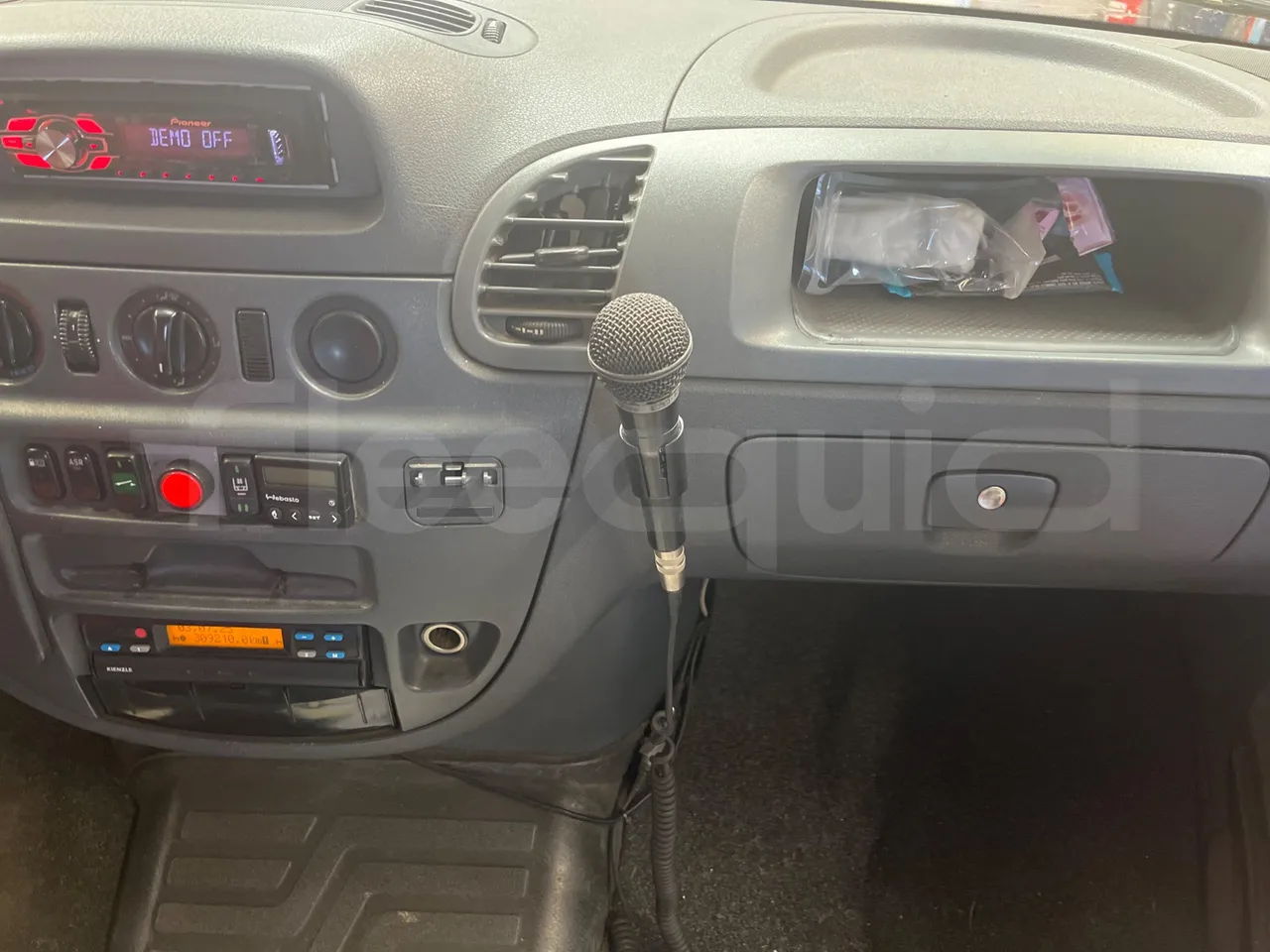 Mercedes-Benz Sprinter 416CD - EUR3 - 115kW - 6.595m - hostes microphone accessories photo