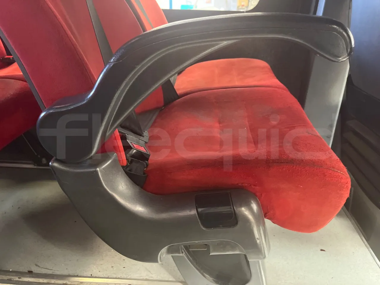 Mercedes-Benz Sprinter 416CD - EUR3 - 115kW - 6.595m - armrest detail photo