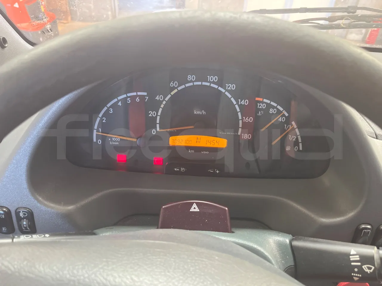 Mercedes-Benz Sprinter 416CD - EUR3 - 115kW - 6.595m - dashboard lights on