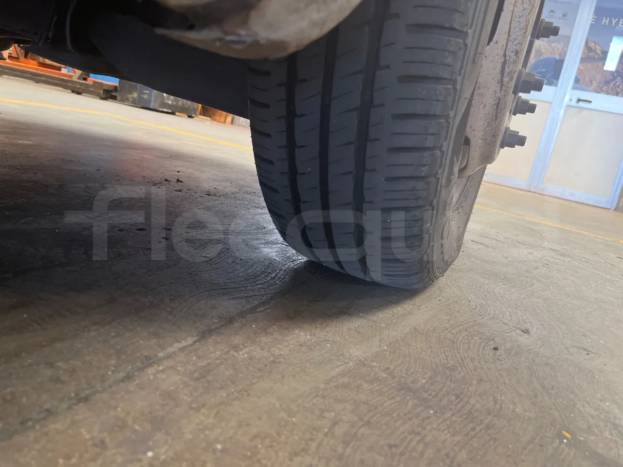 Mercedes-Benz Sprinter 416CD - EUR3 - 115kW - 6.595m - tread condition front tires right