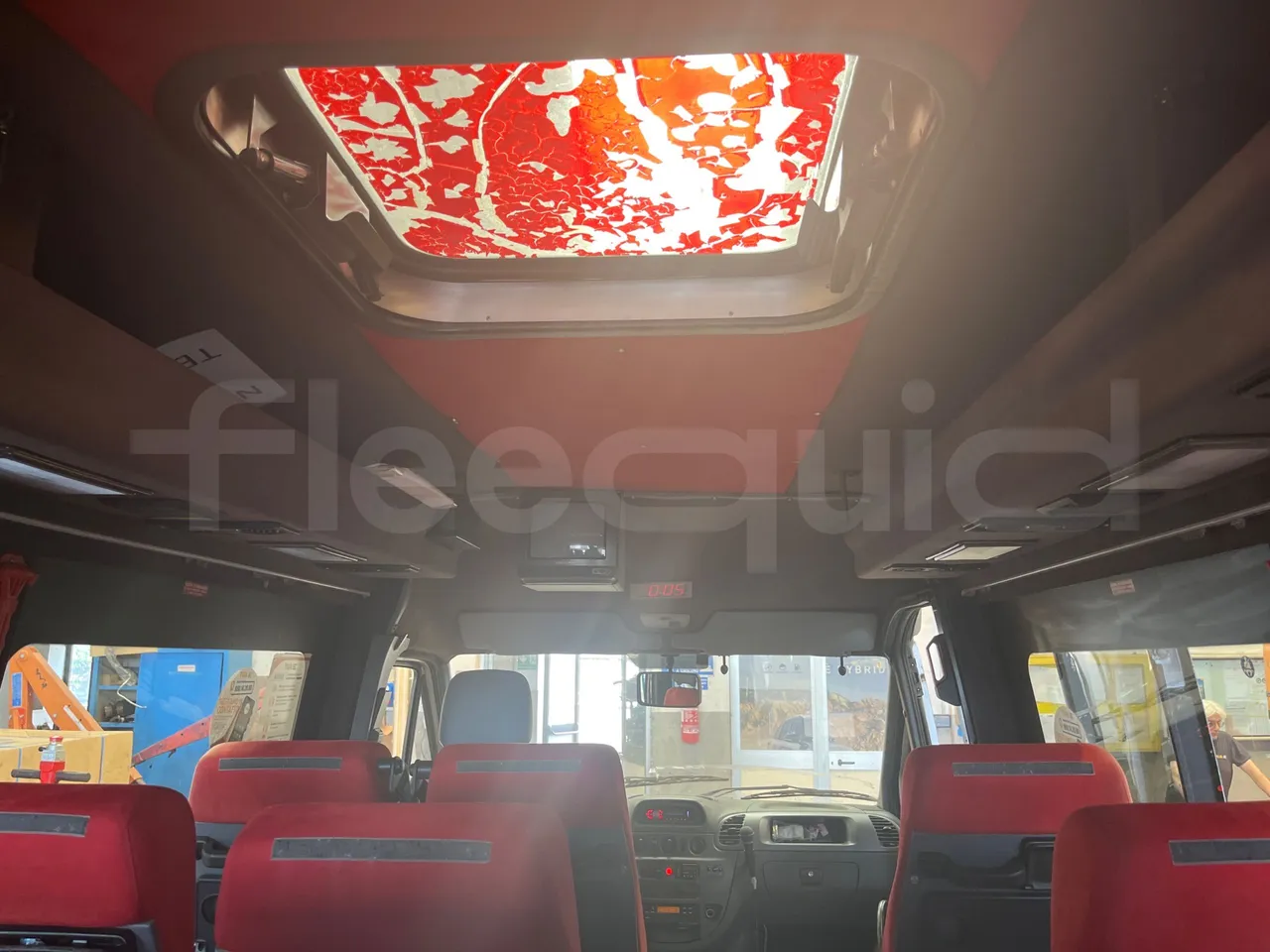 Mercedes-Benz Sprinter 416CD - EUR3 - 115kW - 6.595m - overhead compartments photo