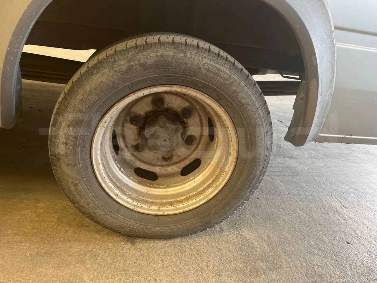 Mercedes-Benz Sprinter 416CD - EUR3 - 115kW - 6.595m - rear left tire photo