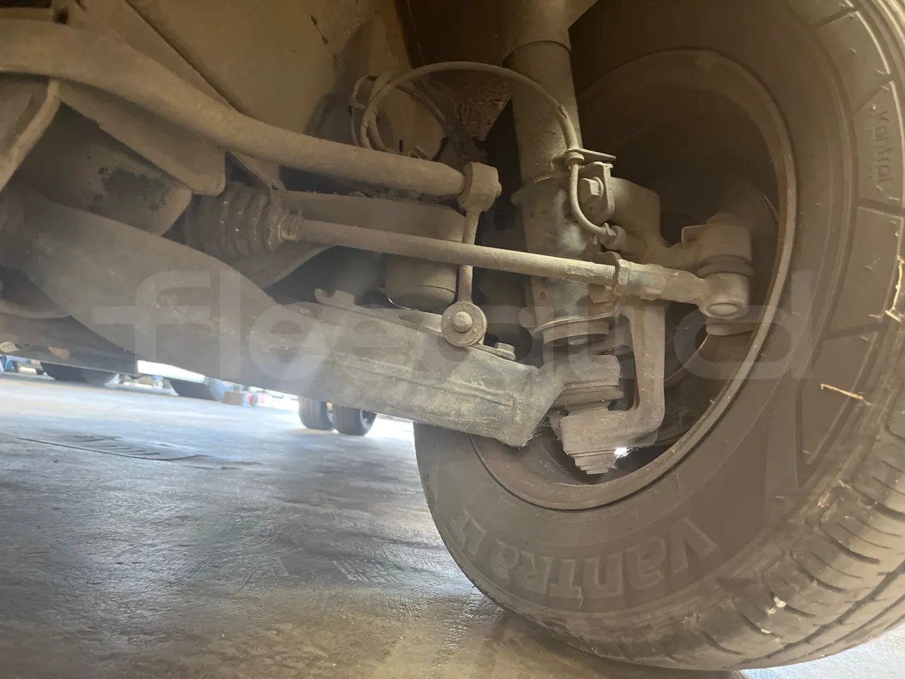 Mercedes-Benz Sprinter 416CD - EUR3 - 115kW - 6.595m - front axle left side