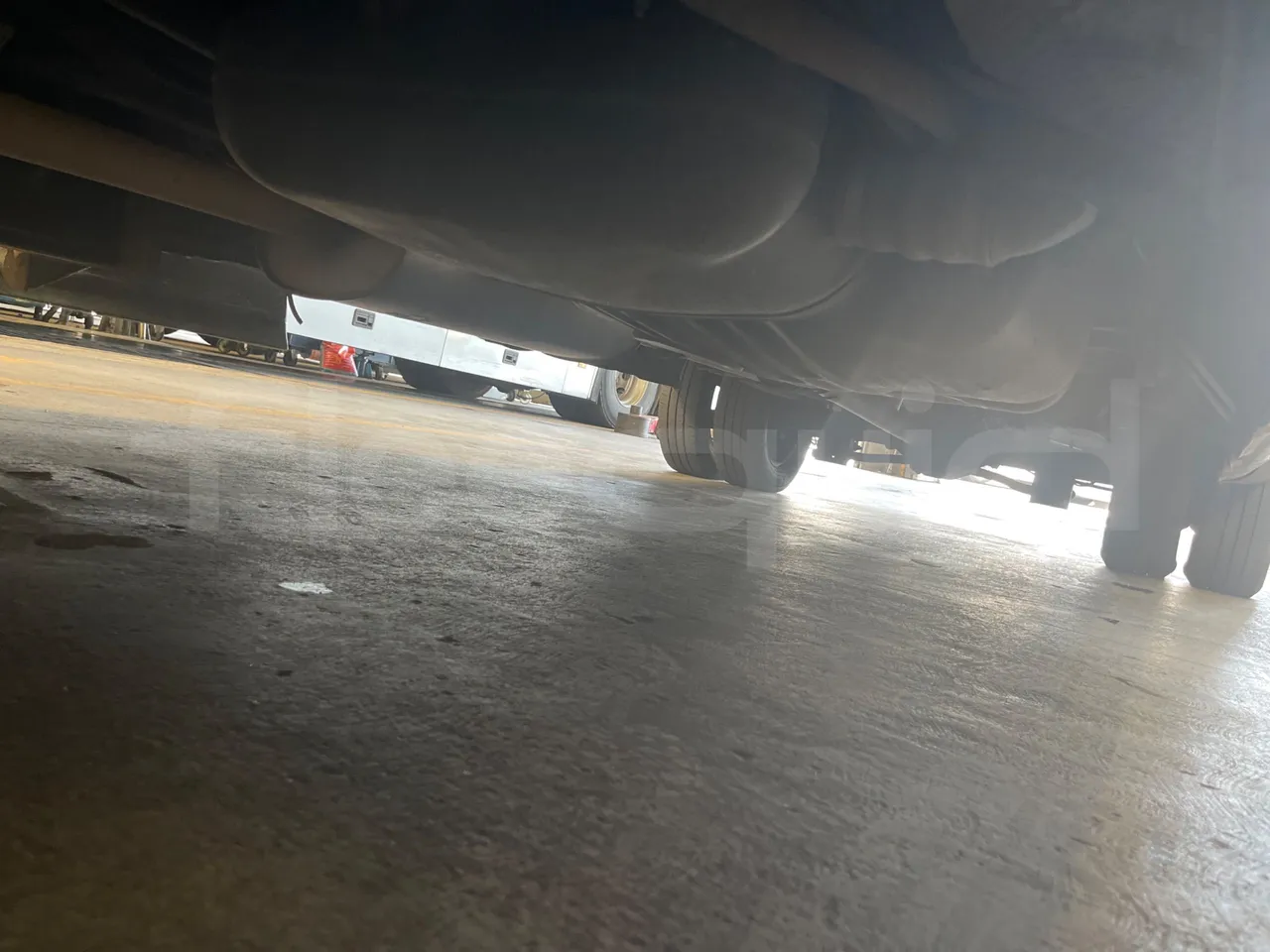 Mercedes-Benz Sprinter 416CD - EUR3 - 115kW - 6.595m - central undercarriage photo