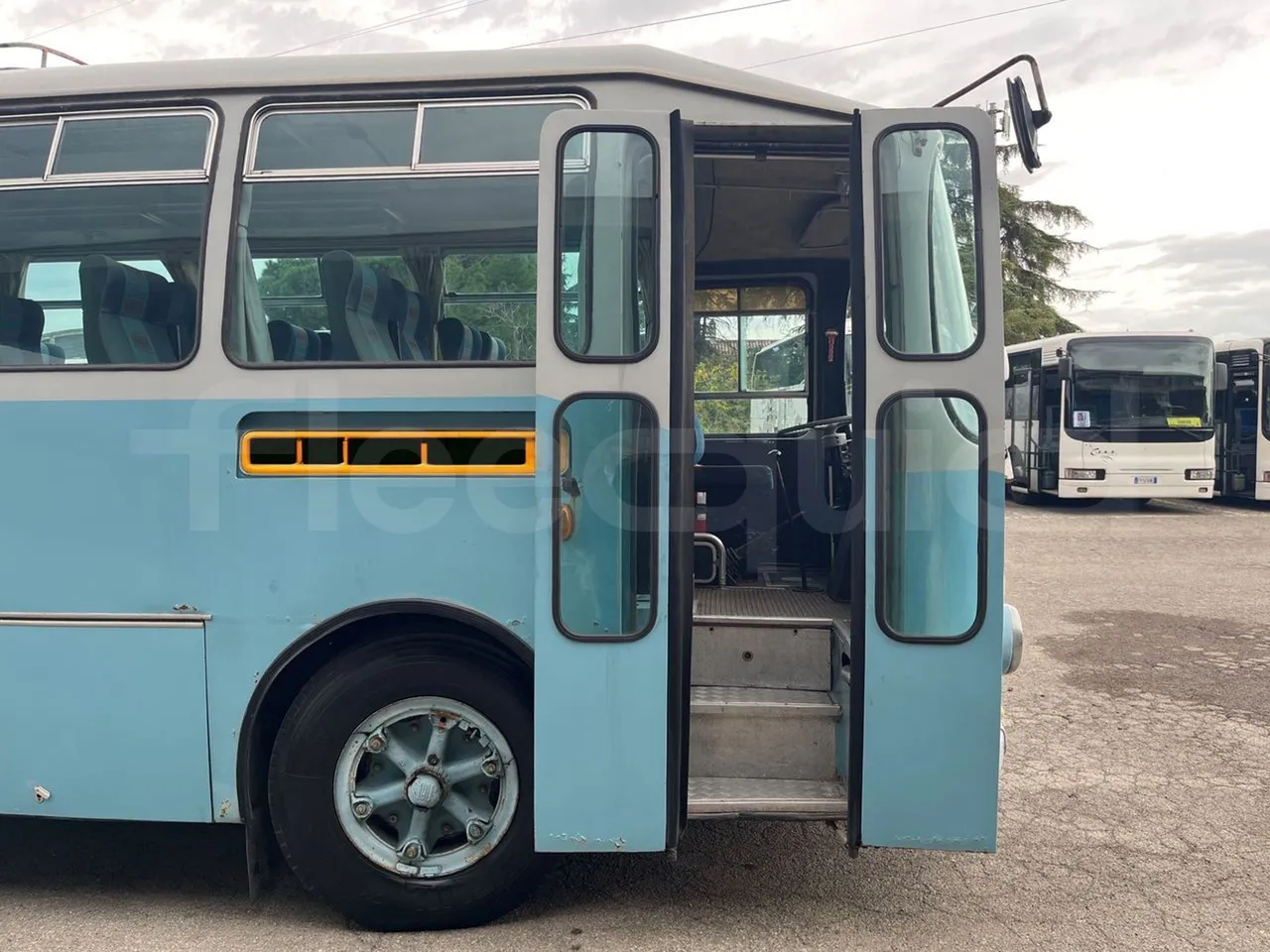 Fiat 309/1 309/1 - EUR0 -112.5kW -9.2m - front door 1 open