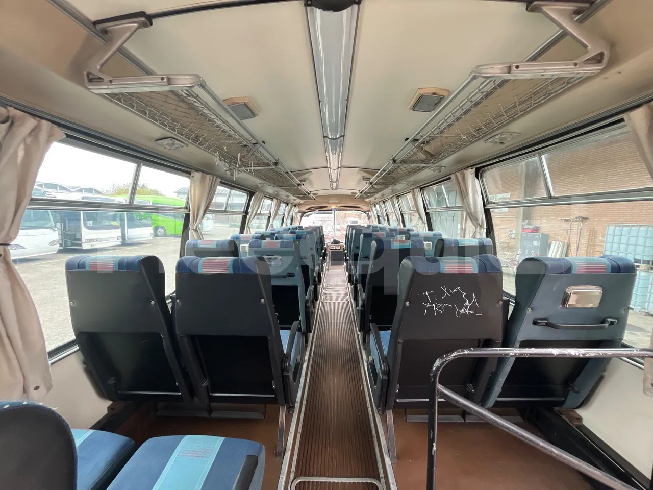 Fiat 309/1 309/1 - EUR0 -112.5kW -9.2m - forward view all seats last row height