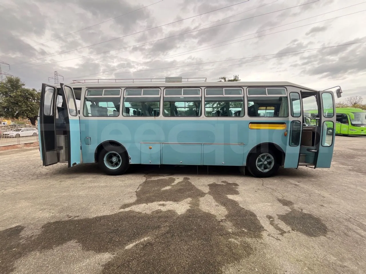 Fiat 309/1 309/1 - EUR0 -112.5kW -9.2m - right side doors open