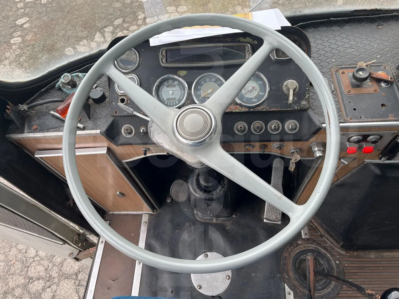 Fiat 309/1 309/1 - EUR0 -112.5kW -9.2m - steering wheel photo