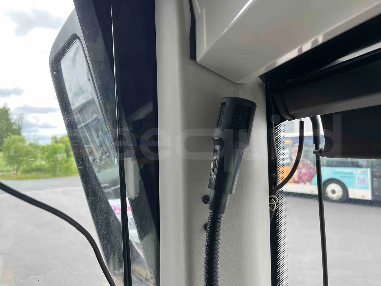 Iveco Crossway - driver microphone accessories photo
