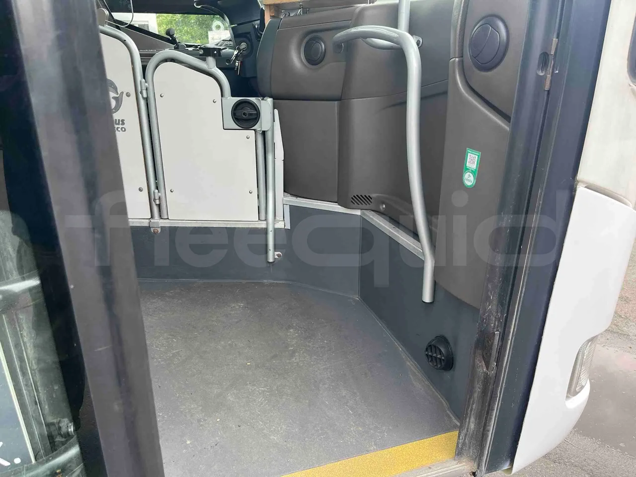 Iveco Crossway - hostes microphone accessories photo