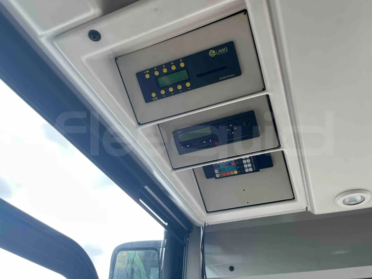 Iveco Crossway - radio accessories photo