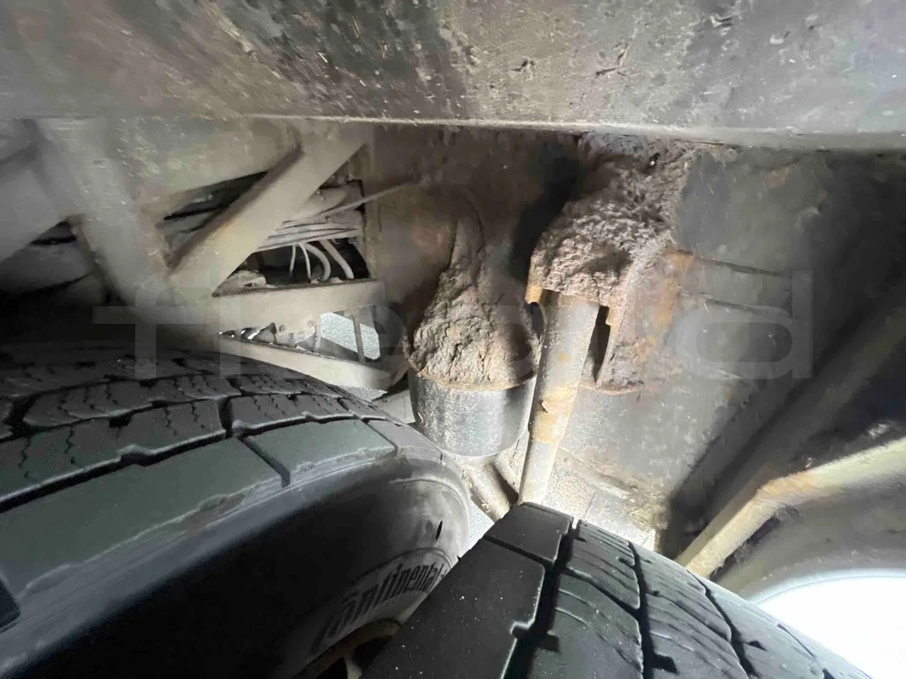 Iveco Crossway - axle 2 caliper brakes left