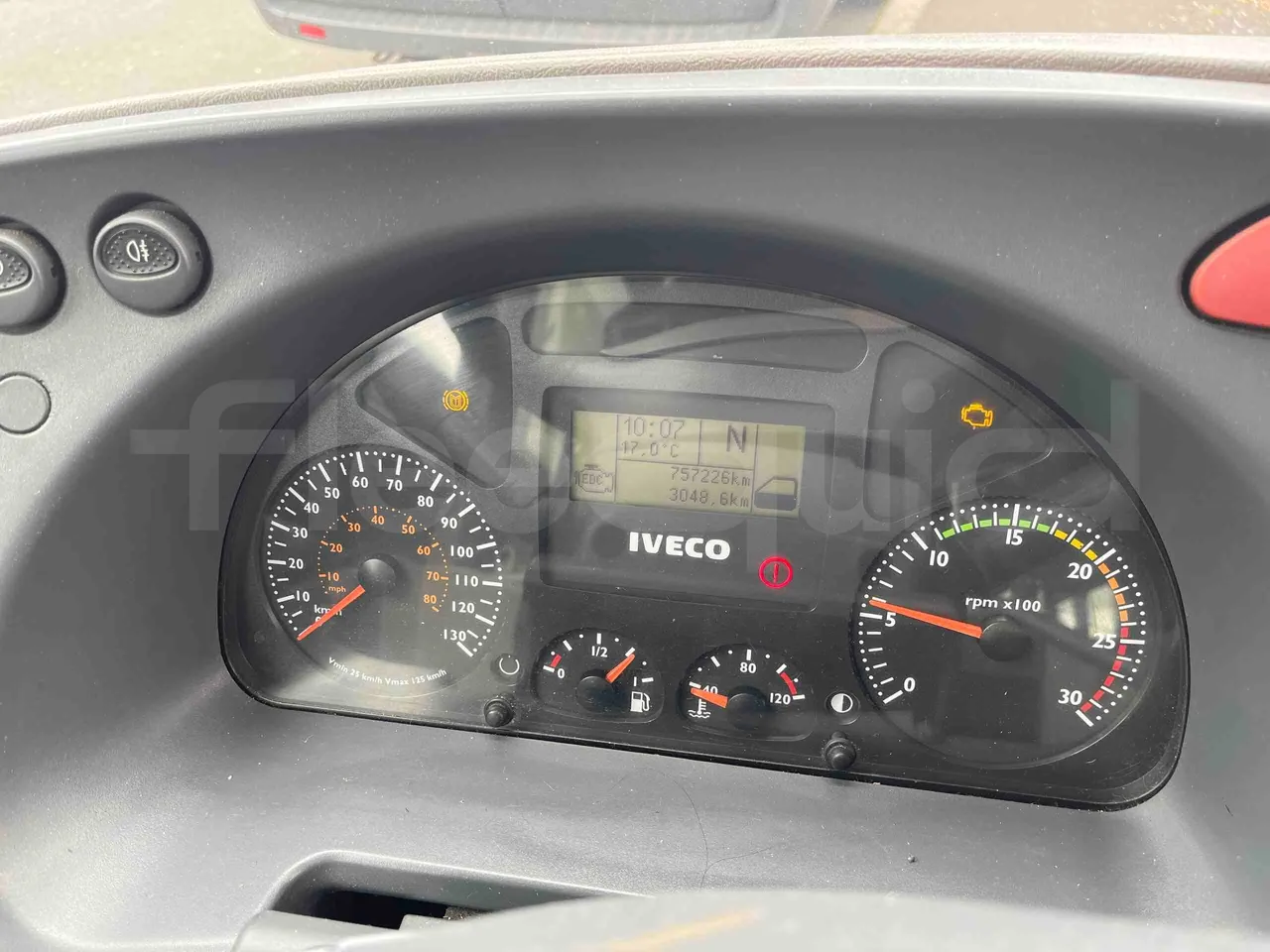 Iveco Crossway - dashboard lights on