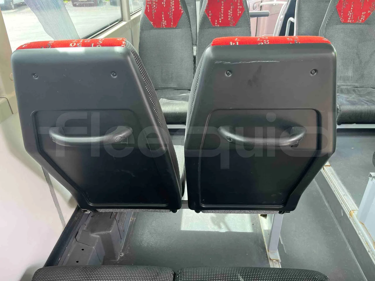 Iveco Crossway - mesh detail photo