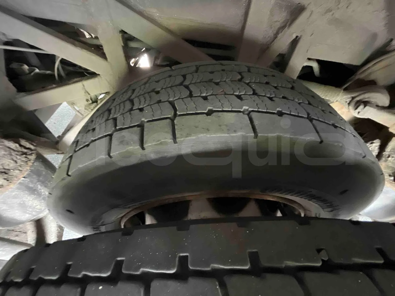 Iveco Crossway - axel 3  discs right