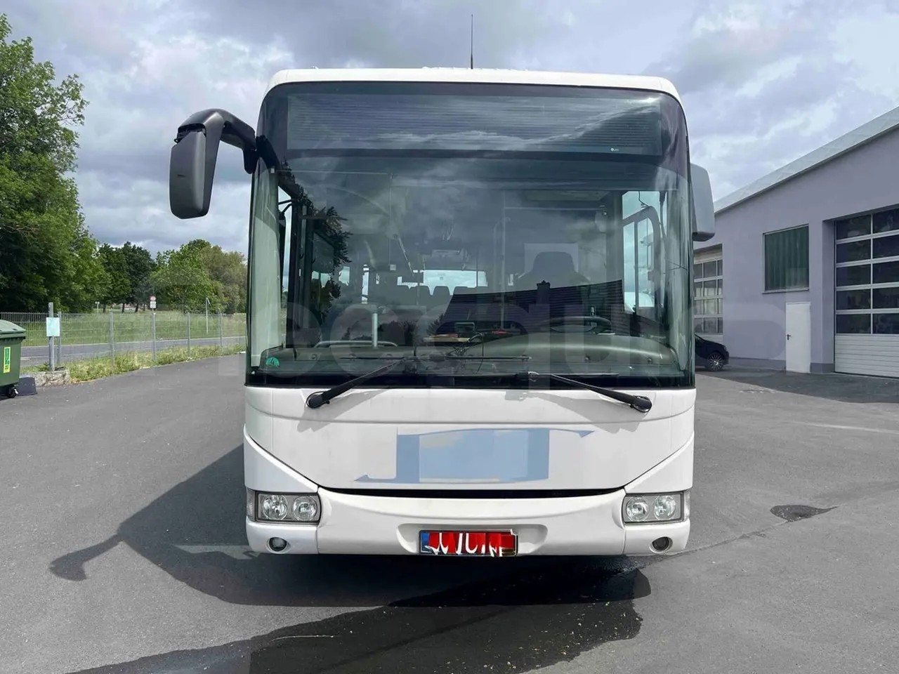 Iveco Crossway - front photo