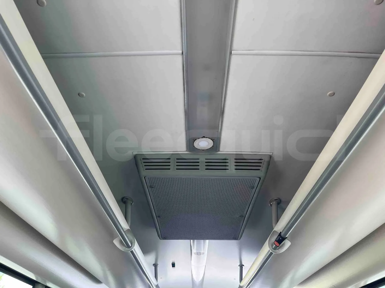 Iveco Crossway - roof hatch 1