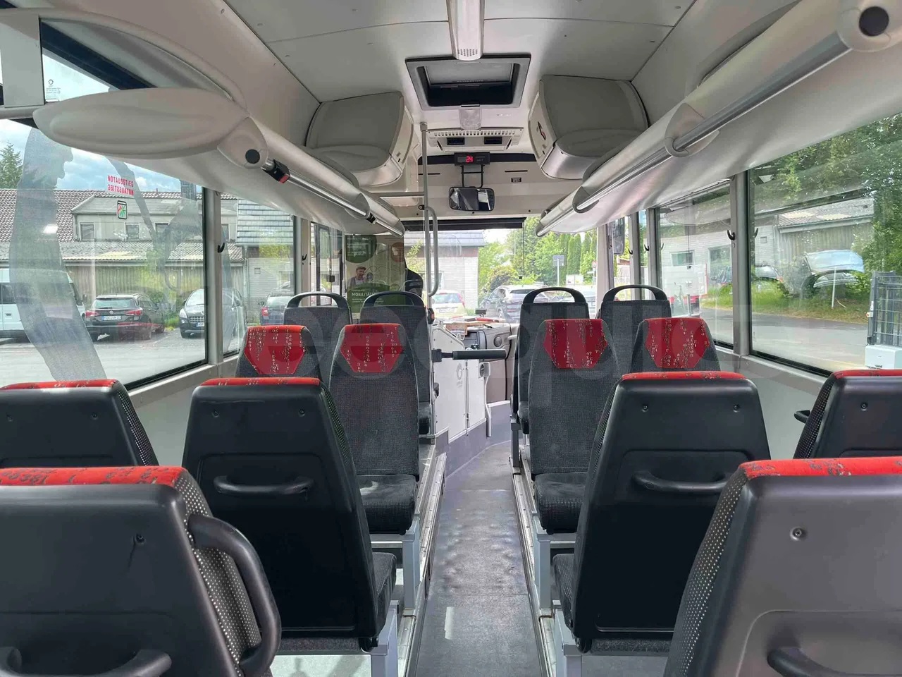 Iveco Crossway - forward view middle aisle