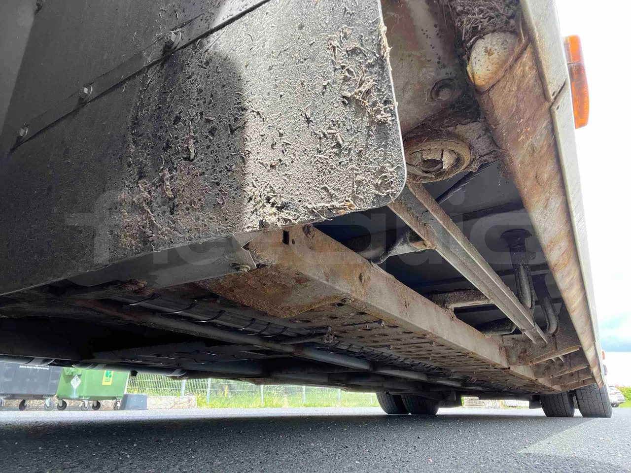 Iveco Crossway - central undercarriage photo