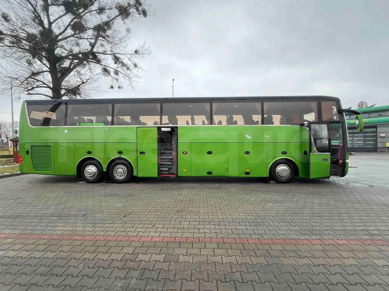 Van Hool Acron T917 - EUR5 - 340kW -  13.200m - right side doors open