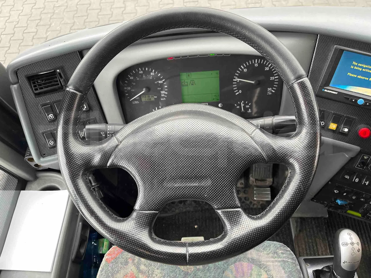 Van Hool Acron T917 - EUR5 - 340kW -  13.200m - steering wheel photo