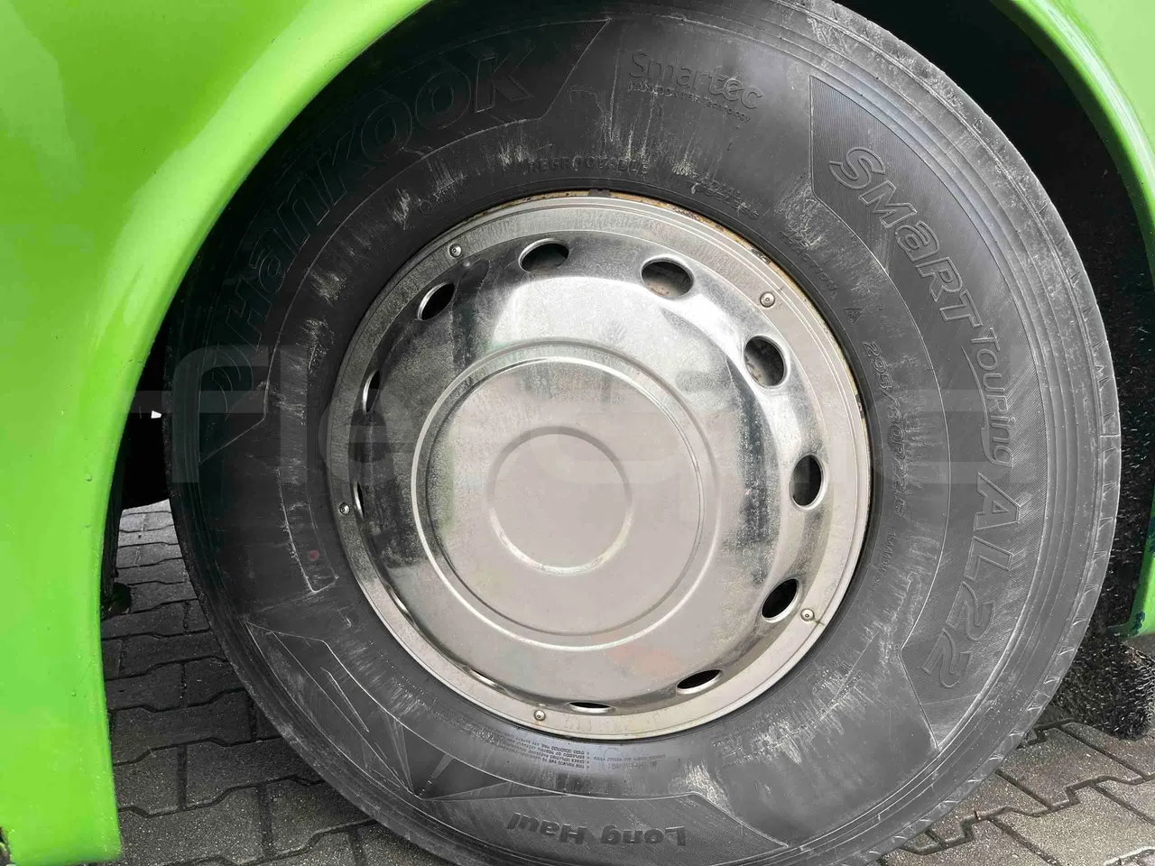 Van Hool Acron T917 - EUR5 - 340kW -  13.200m - front left tire measurements