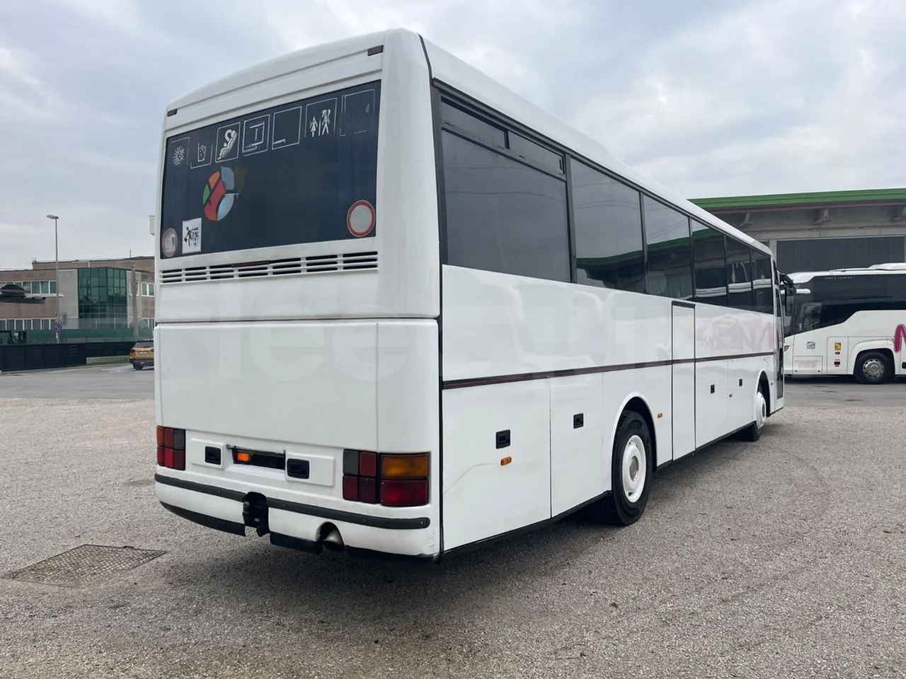 Volvo Barbi Echo B12 60/38 - EUR2 - 279kW - 12m - 3/4 right rear doors closed