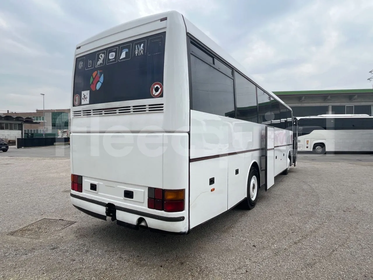 Volvo Barbi Echo B12 60/38 - EUR2 - 279kW - 12m - 3/4 right rear doors open