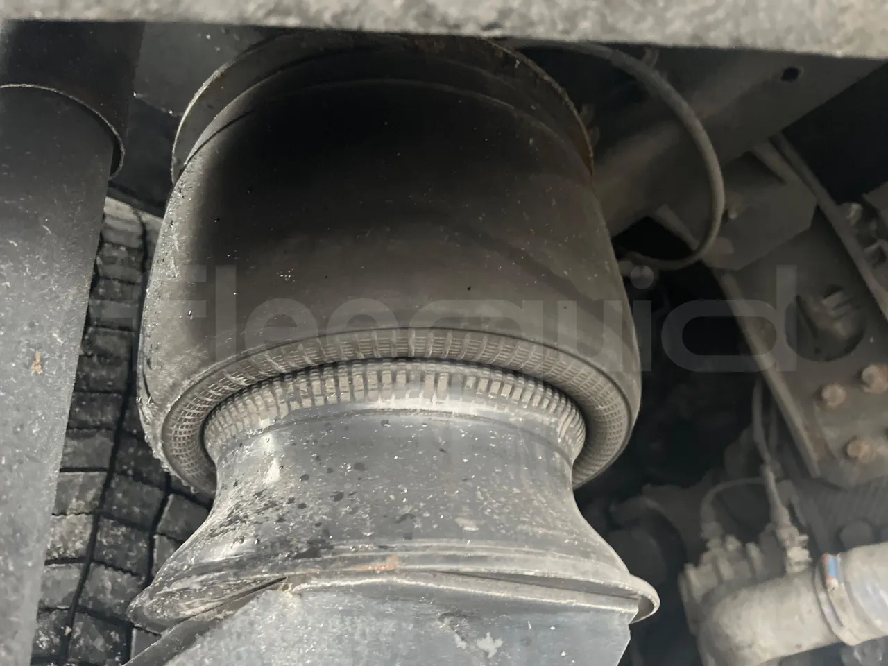 Volvo Barbi Echo B12 60/38 - EUR2 - 279kW - 12m - axel 2 air springs 2 left