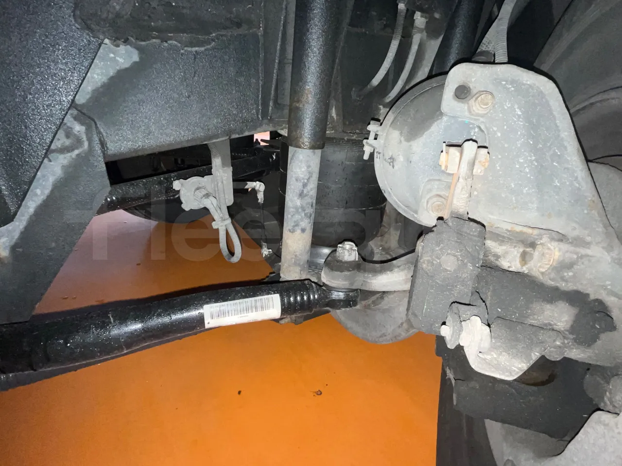 Volvo Barbi Echo B12 60/38 - EUR2 - 279kW - 12m - front air springs left