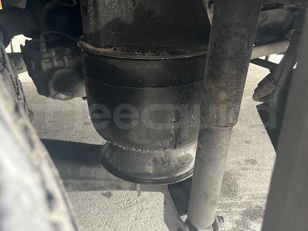 Volvo Barbi Echo B12 60/38 - EUR2 - 279kW - 12m - axle 2 shock absorbers 2 left