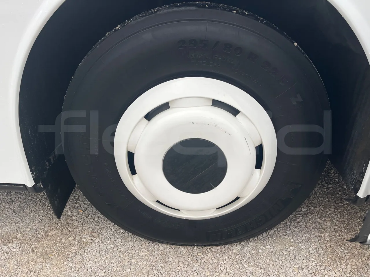 Volvo Barbi Echo B12 60/38 - EUR2 - 279kW - 12m - front left tire measurements