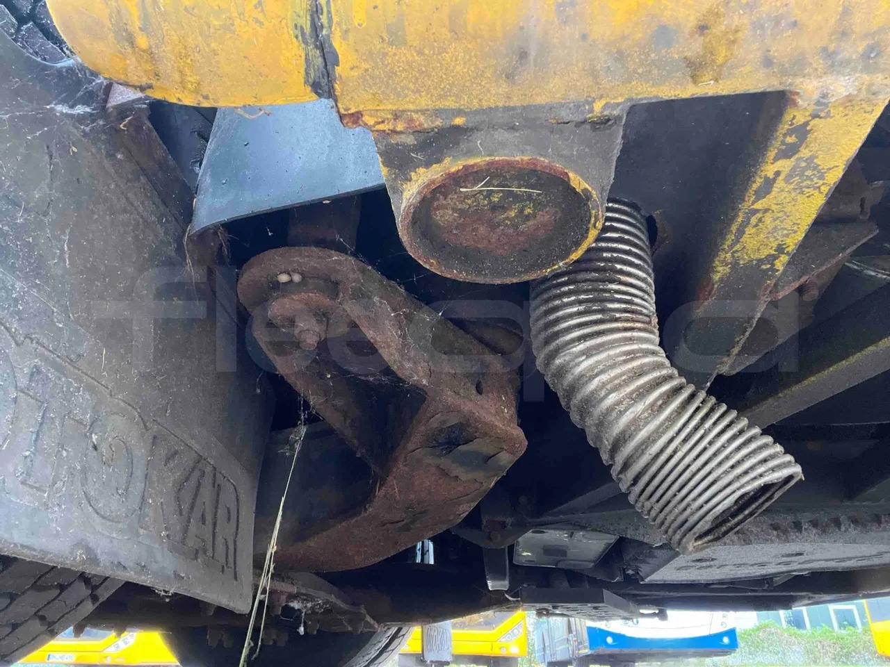 Otokar Vectio - Second Axle Caliper Brakes Left Side