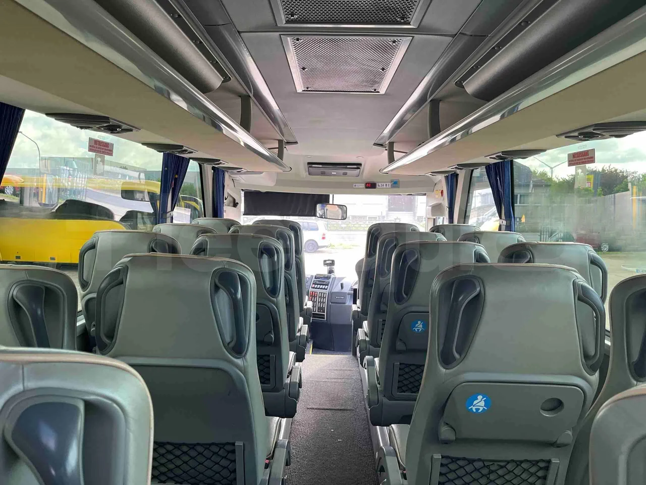 Otokar Vectio - Forward Seats From Middle Position