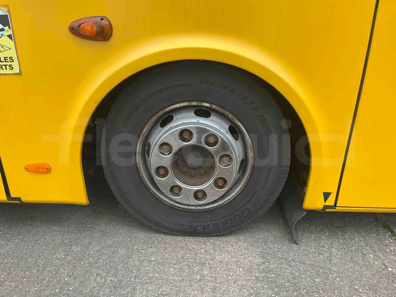 Otokar Vectio - Second Axle Left Side: Tyre Thickness