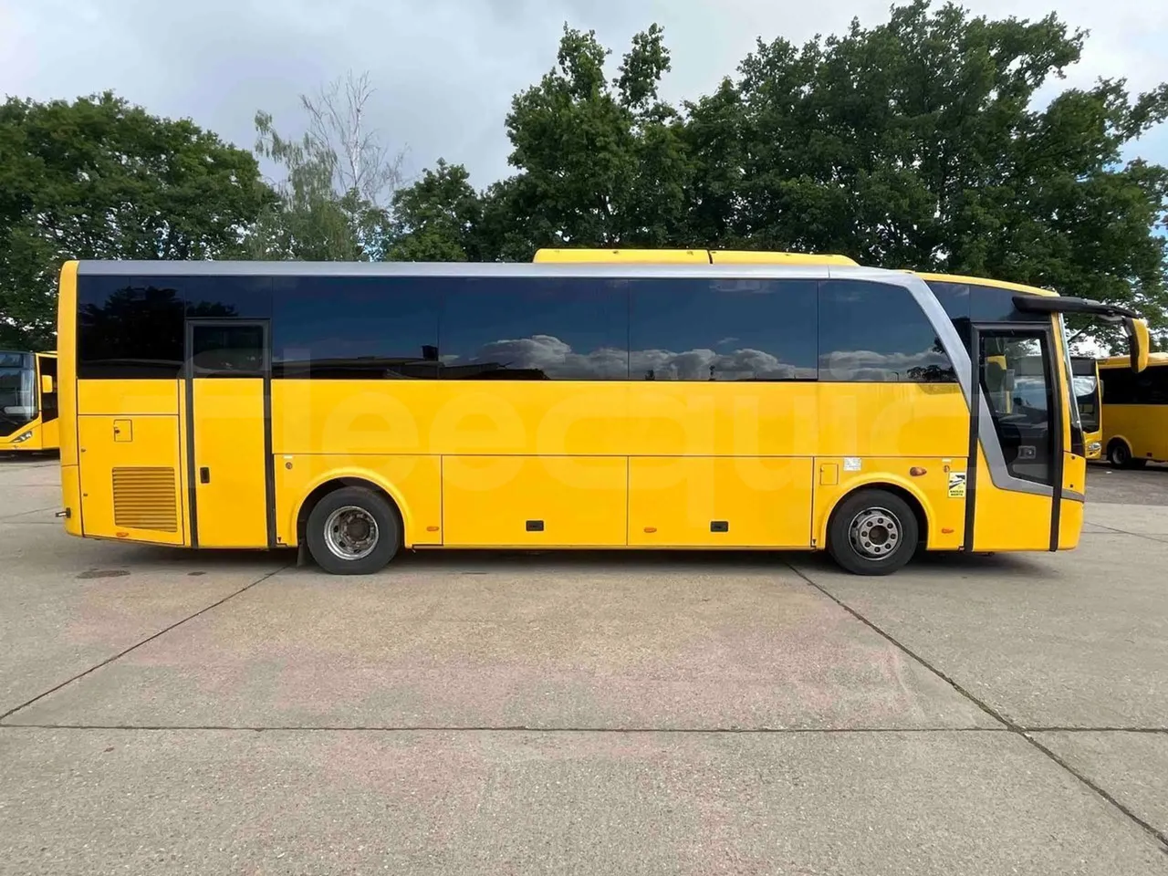 Otokar Vectio - Right Side