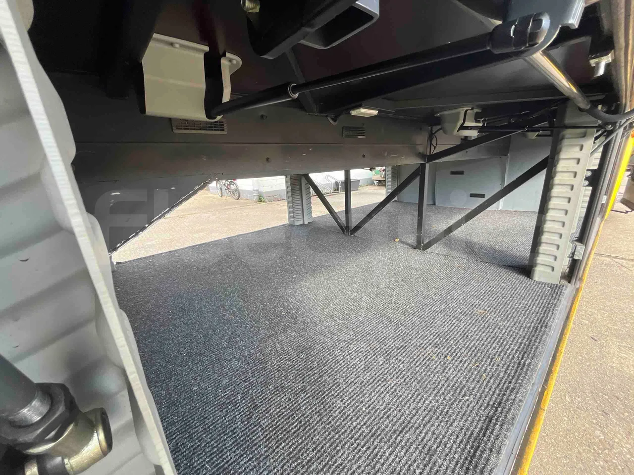 Otokar Vectio - Luggage Under Carpet Photo
