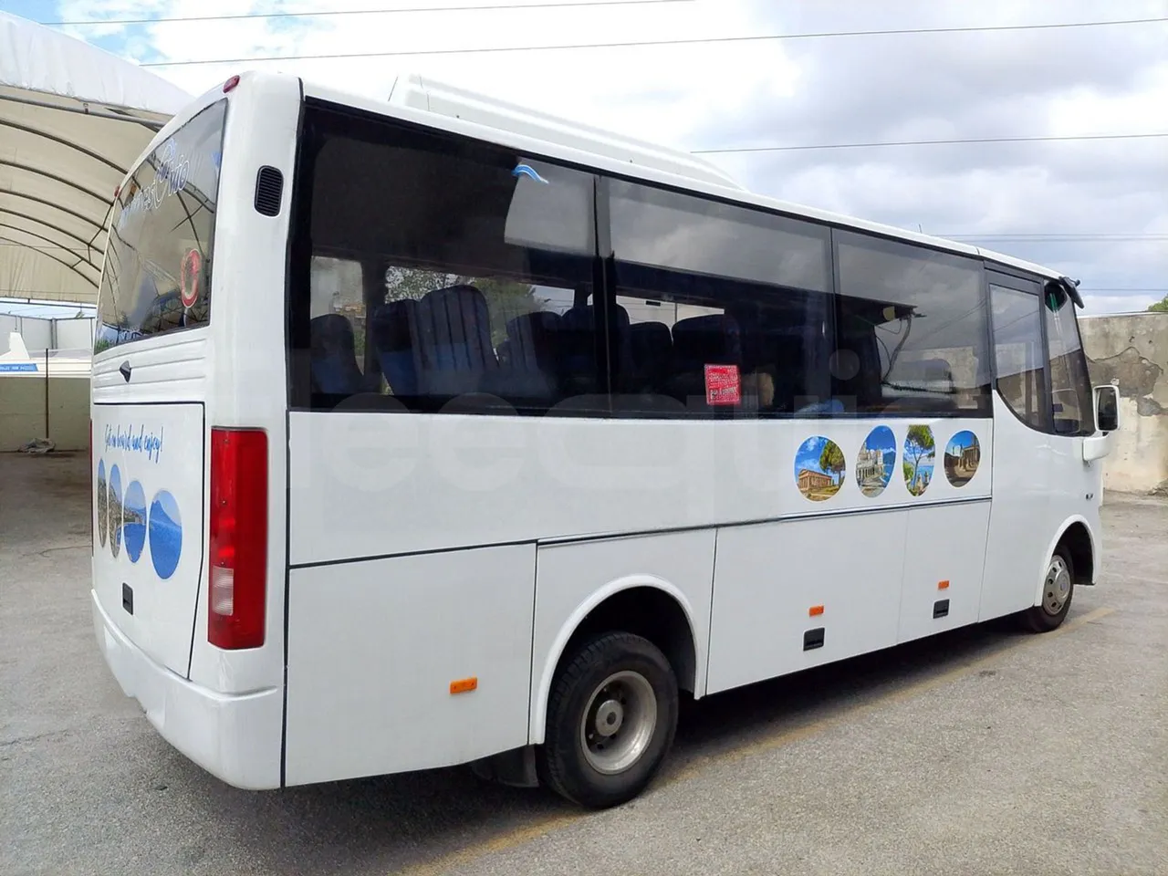 Iveco Eclipse 65C15-70/ Euro 3 - 107Kw - 6,950Mt - 3/4 right rear doors closed