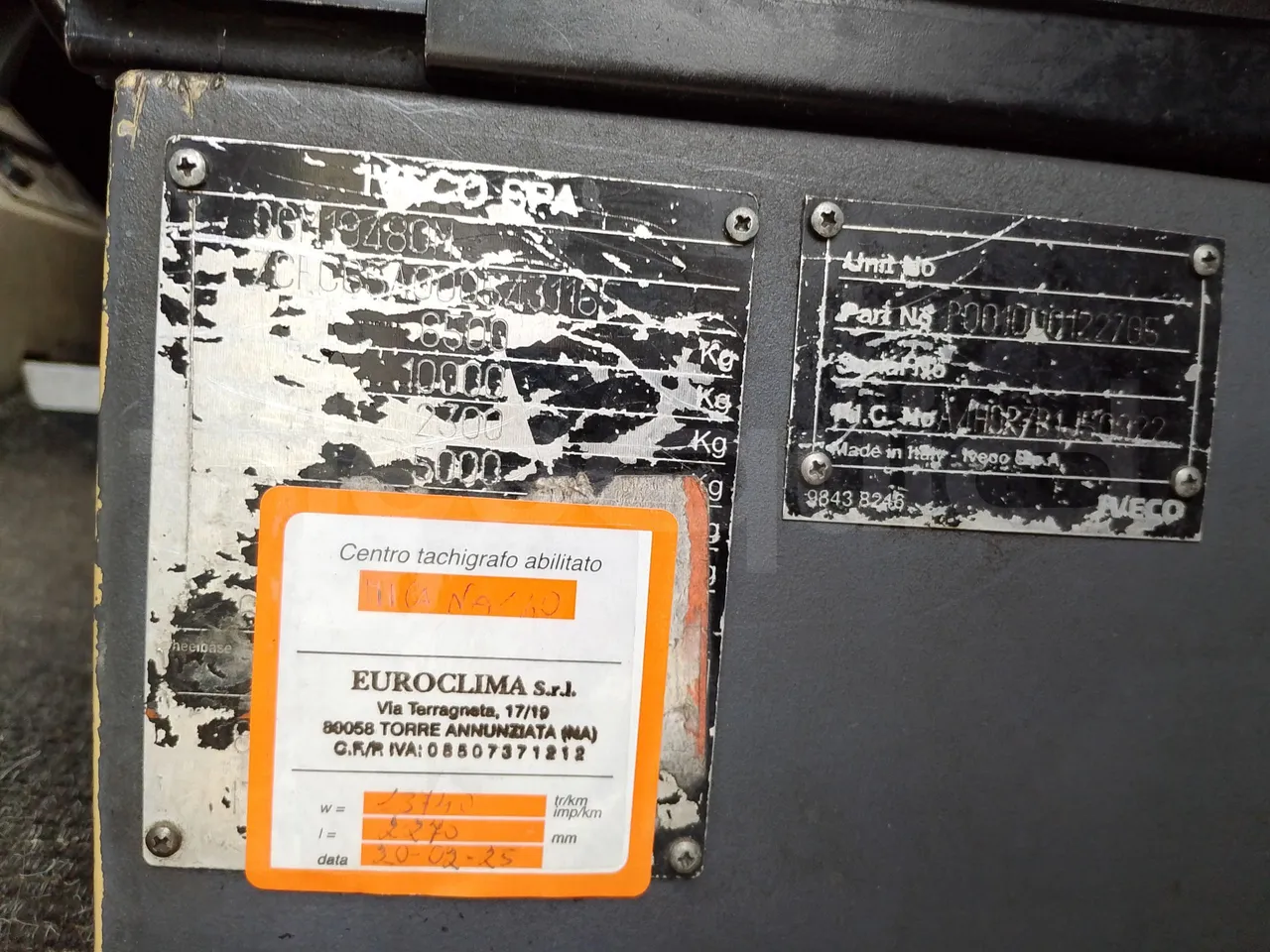 Iveco Eclipse 65C15-70/ Euro 3 - 107Kw - 6,950Mt - gearbox plate photo