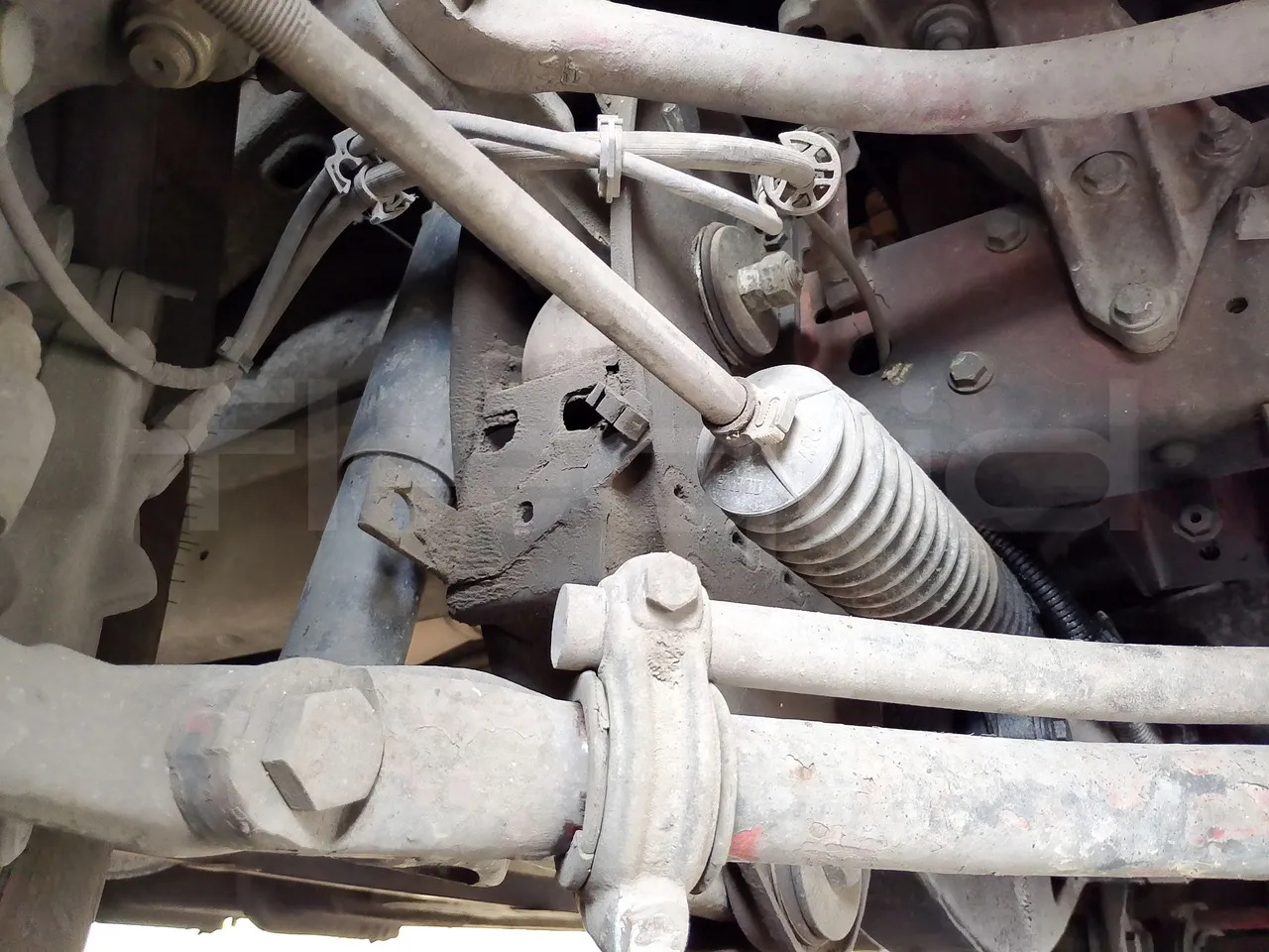 Iveco Eclipse 65C15-70/ Euro 3 - 107Kw - 6,950Mt - axle 2 shock absorbers 1 right