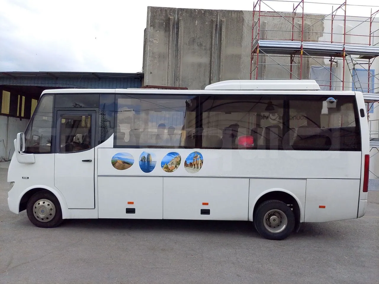 Iveco Eclipse 65C15-70/ Euro 3 - 107Kw - 6,950Mt - left side photo