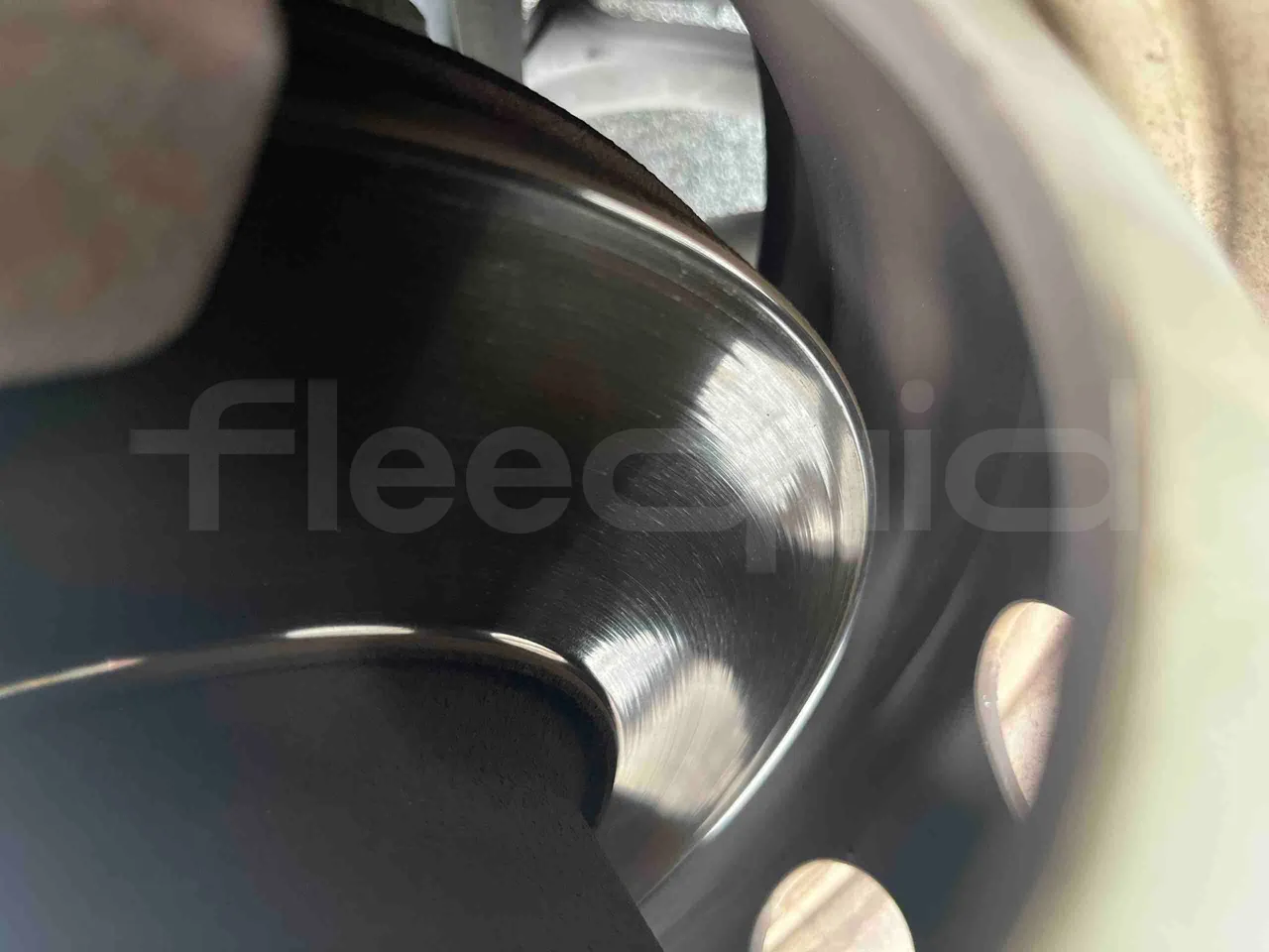 Mercedes-Benz Citaro G - First Axle Discs Left Side