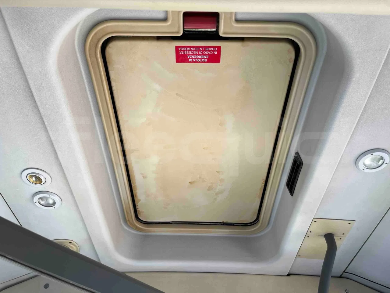 Mercedes-Benz Citaro G - Roof Hatch 3