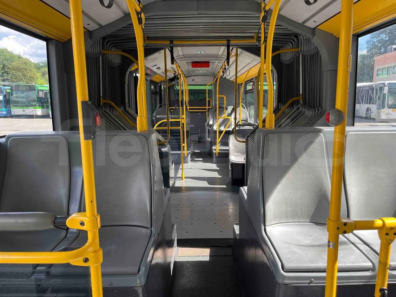 Mercedes-Benz Citaro G - Reverse Seats From Middle Position
