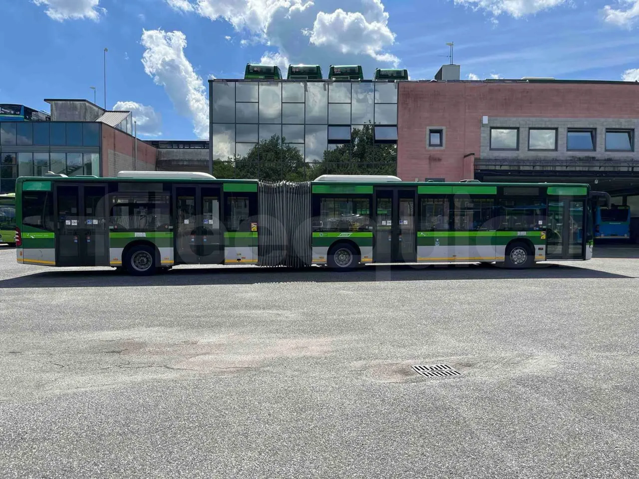 Mercedes-Benz Citaro G - Right Side