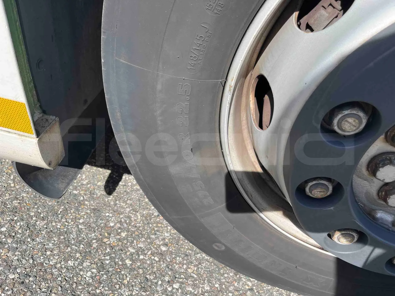 Mercedes-Benz Citaro G - First Axle Left Side: Tyre Size