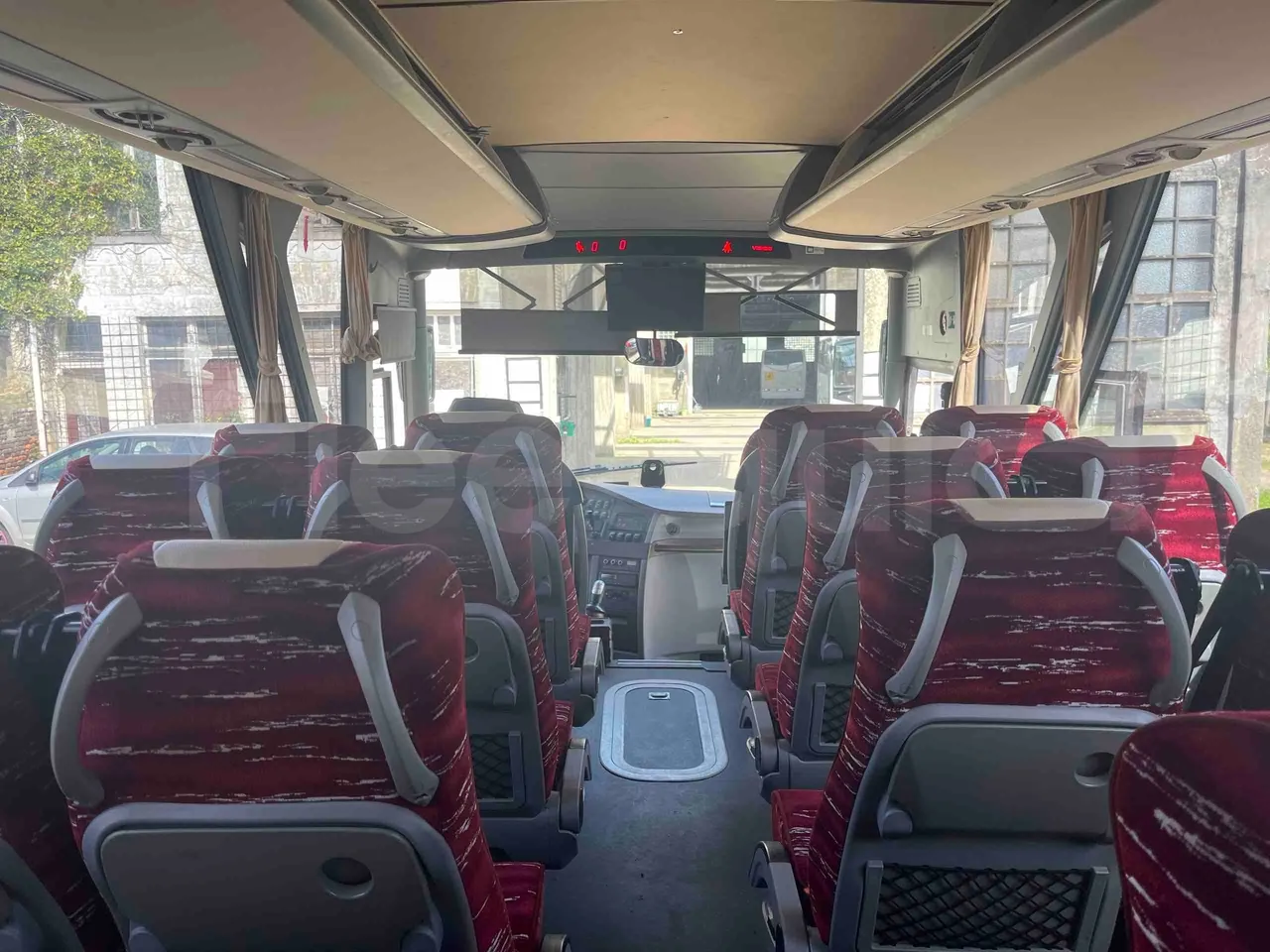 Isuzu Visigo - forward view middle aisle