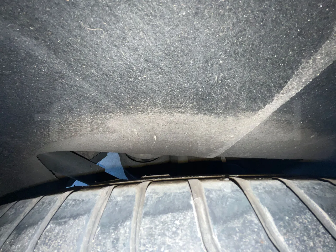 Mercedes-Benz Vito Tourer 639/2 116 CDI - Euro 6 - 120 kW - 5.140 mt - axel 2 air springs 1 left