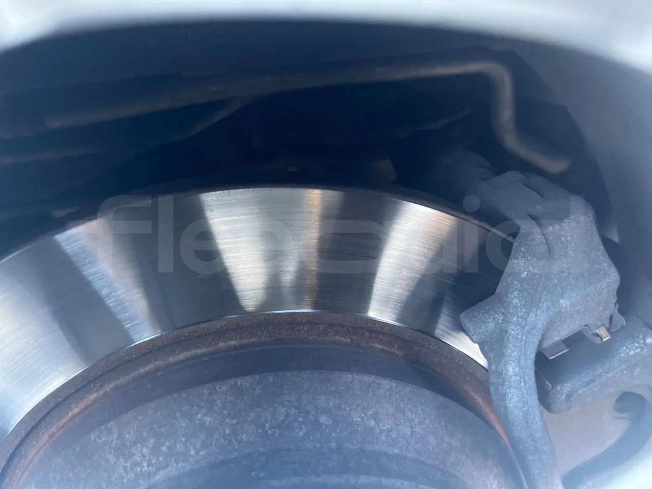 Mercedes-Benz Vito Tourer 639/2 116 CDI - Euro 6 - 120 kW - 5.140 mt - axel 2 air springs 1 right