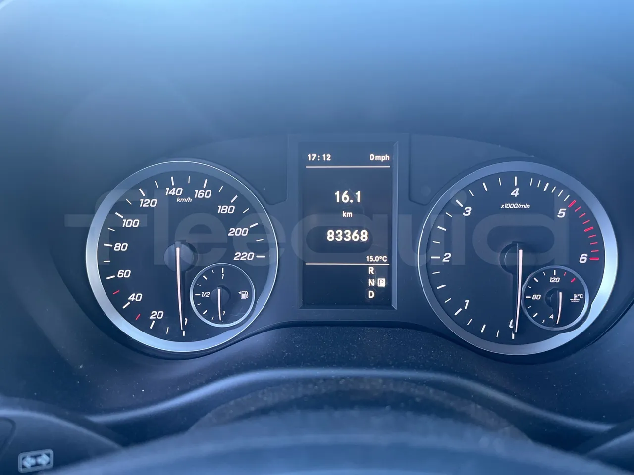 Mercedes-Benz Vito Tourer 639/2 116 CDI - Euro 6 - 120 kW - 5.140 mt - dashboard lights on